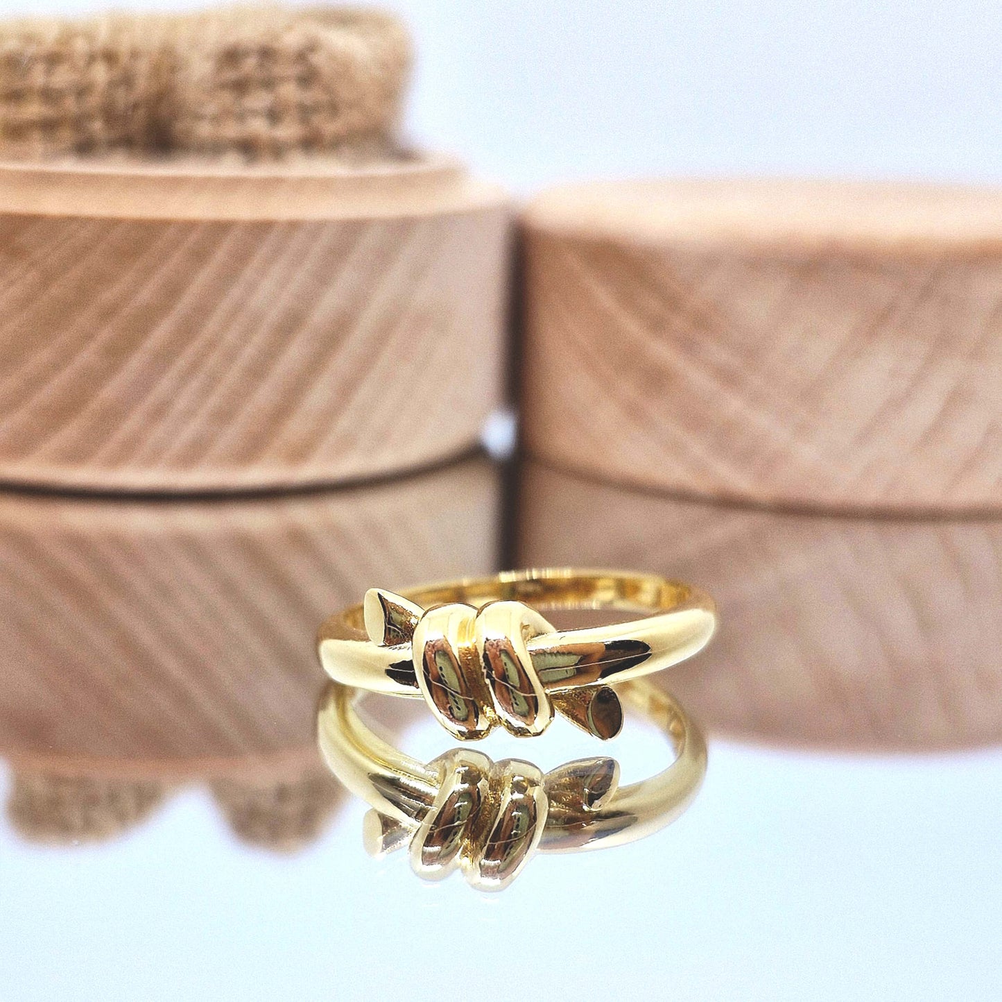 Knot Ring