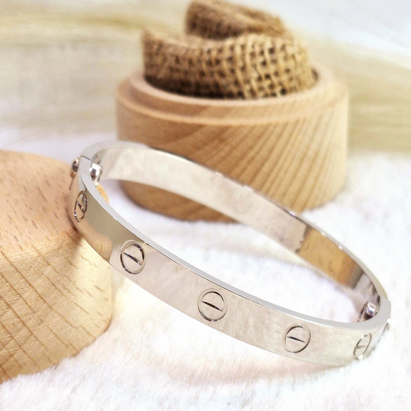 Love Bangle