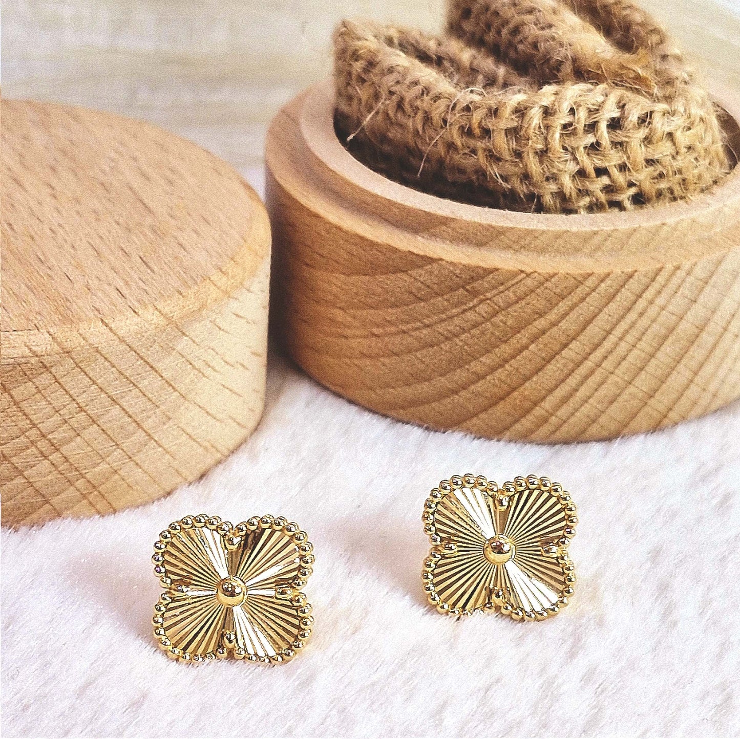 Cloverleaf Earrings (M Copy)