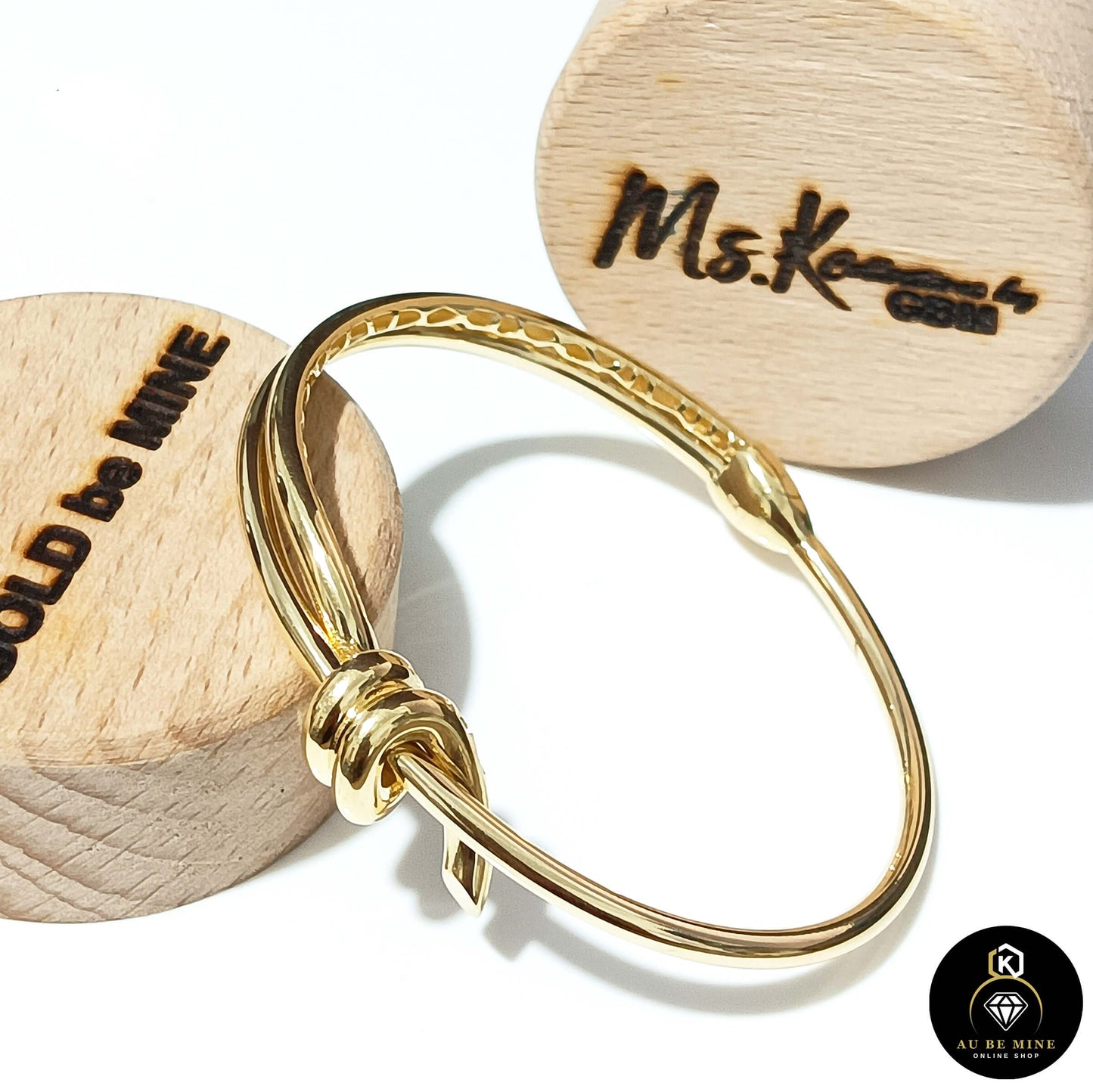 Knot Bangle (M Copy)