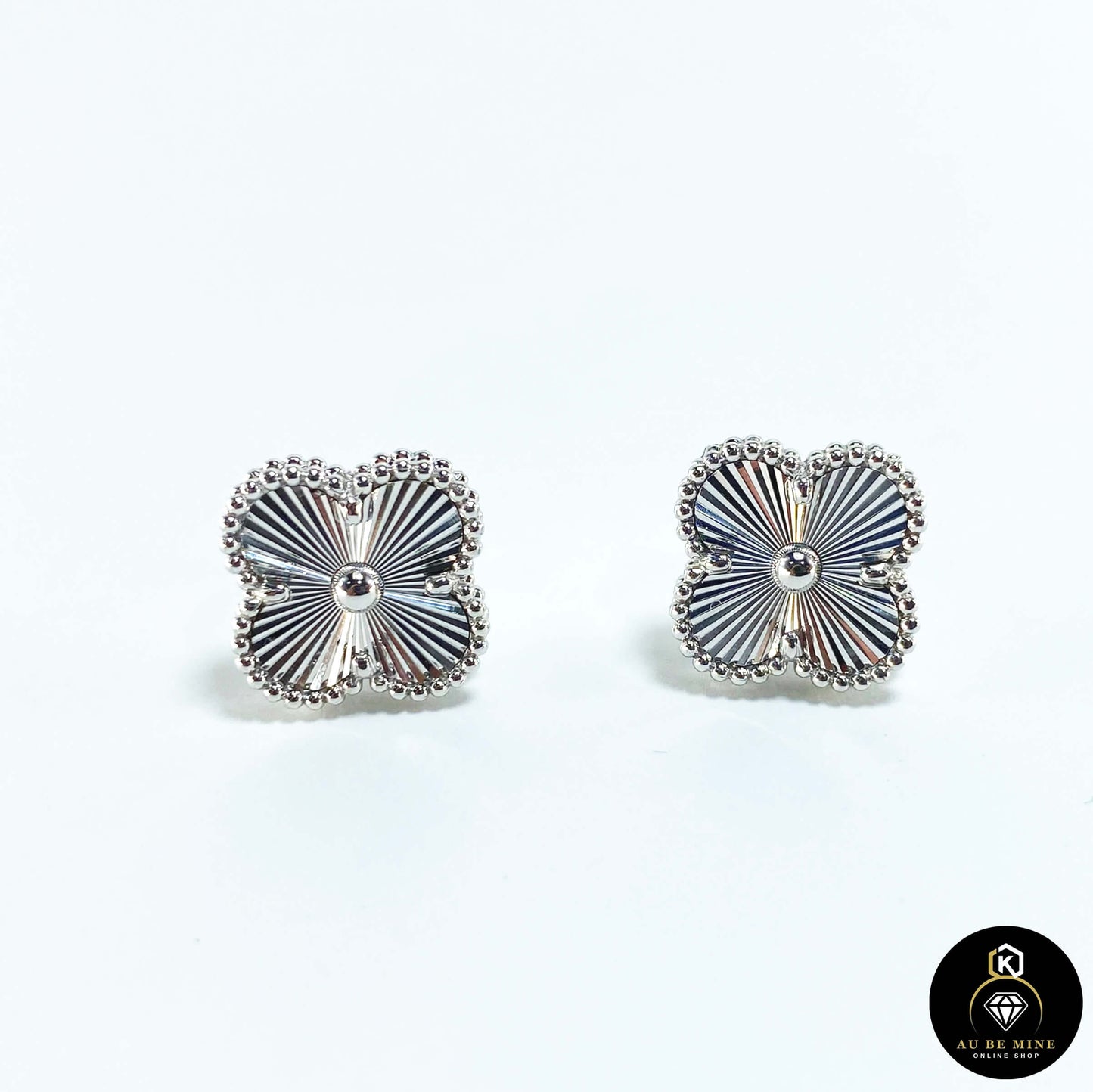 Cloverleaf Earrings (M Copy)